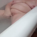 imagen We caught my mother dirty in the bathtub